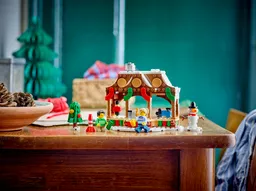 LEGO Winter Market Stall (40602) - image 3
