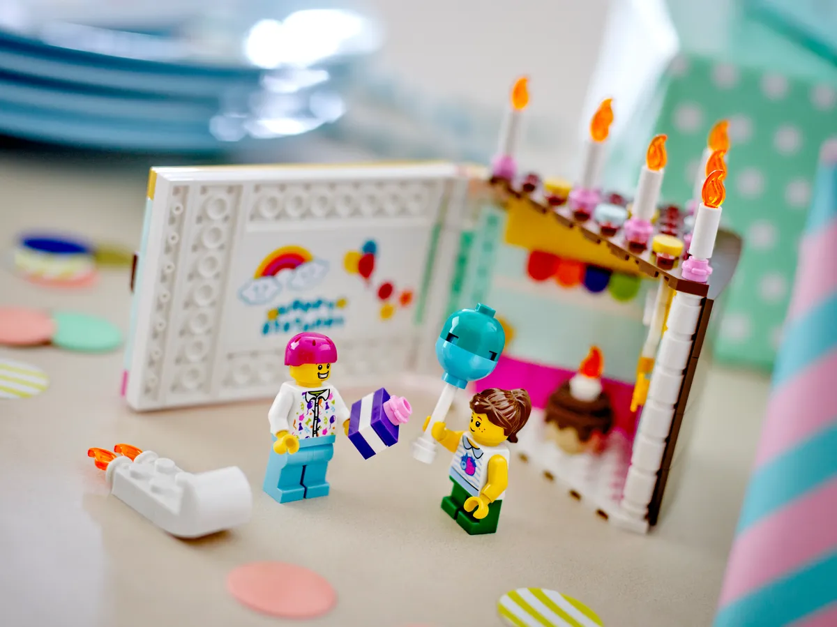 LEGO Birthday Cake (40641) - afbeelding 4