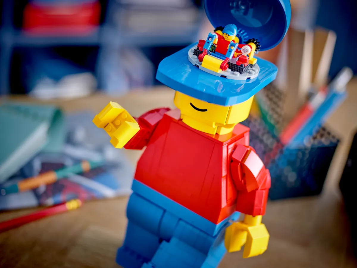 LEGO Up-Scaled LEGO® Minifigure (40649) - Bild 4