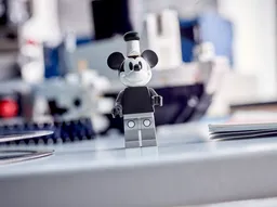 LEGO Mini Steamboat Willie (40659) - image 5
