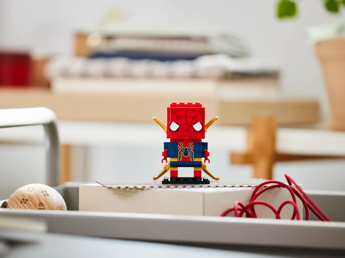 LEGO Iron Spider-Man (40670) - afbeelding 3