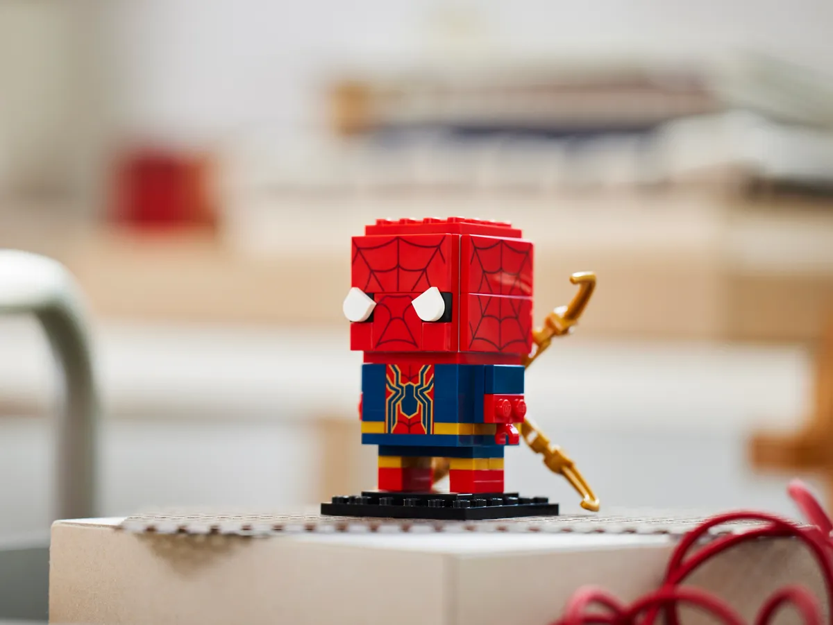 LEGO Iron Spider-Man (40670) - afbeelding 4