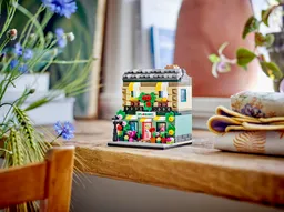 LEGO Flower Store (40680) - image 3