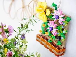 LEGO Flower Trellis Display (40683) - image 4