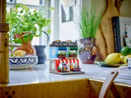 LEGO Fruit Store (40684) - image 3