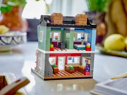 LEGO Fruit Store (40684) - image 4