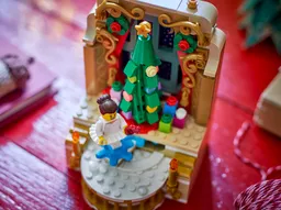 LEGO Ballerina & Nutcracker Scene (40701) - image 4