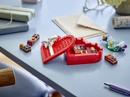 LEGO Celebration Series: Valentine's Day Box (40759) - afbeelding 3
