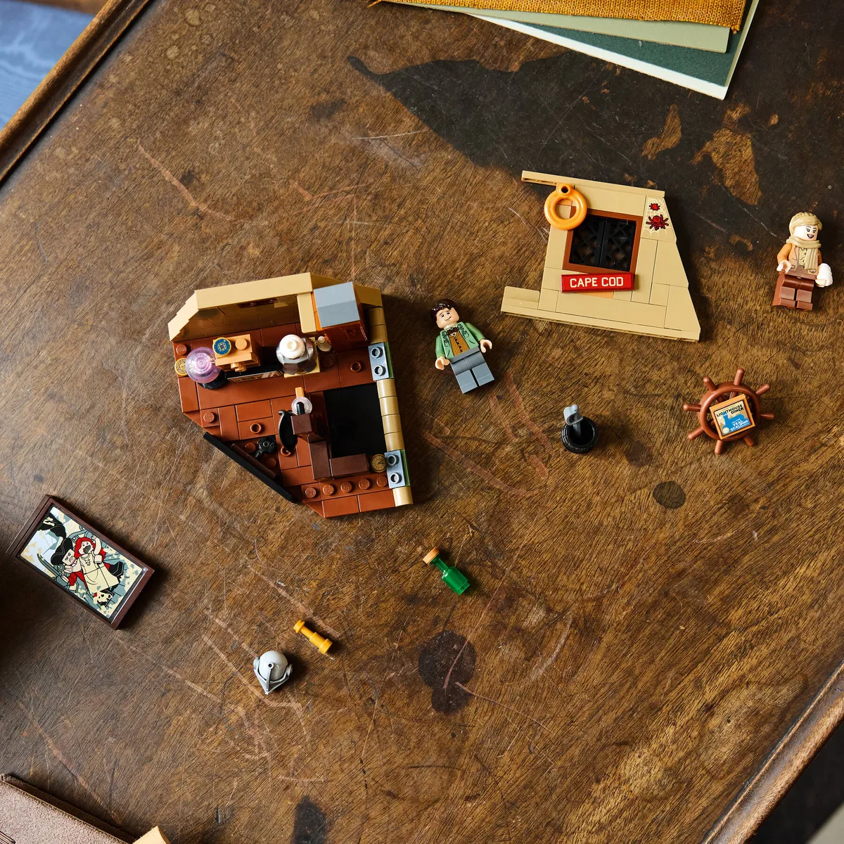 LEGO The Goonies: The Walshes' Attic (40773) - image 4