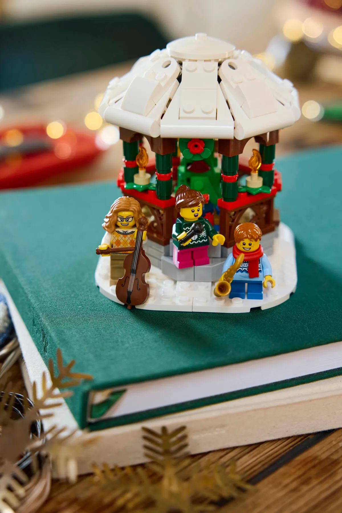 LEGO Winter Gazebo (40778) - image 4