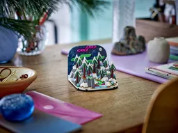 LEGO Northern Lights Diorama (40785) - image 2