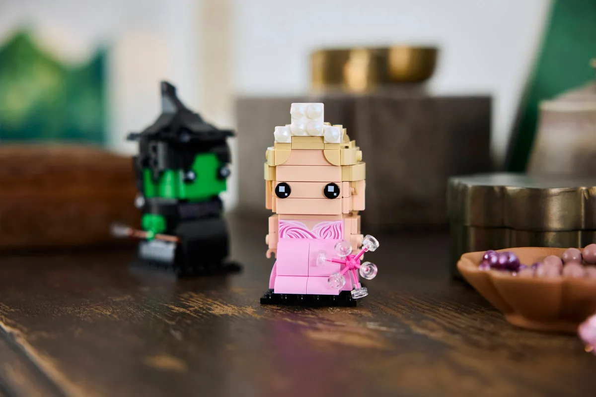 LEGO Elphaba & Glinda Figures (40794) - Bild 5