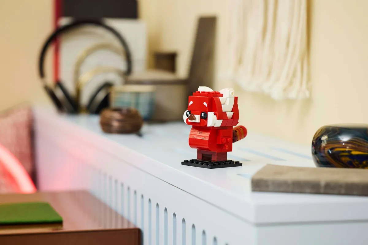 LEGO Red Panda Mei (40798) - image 4