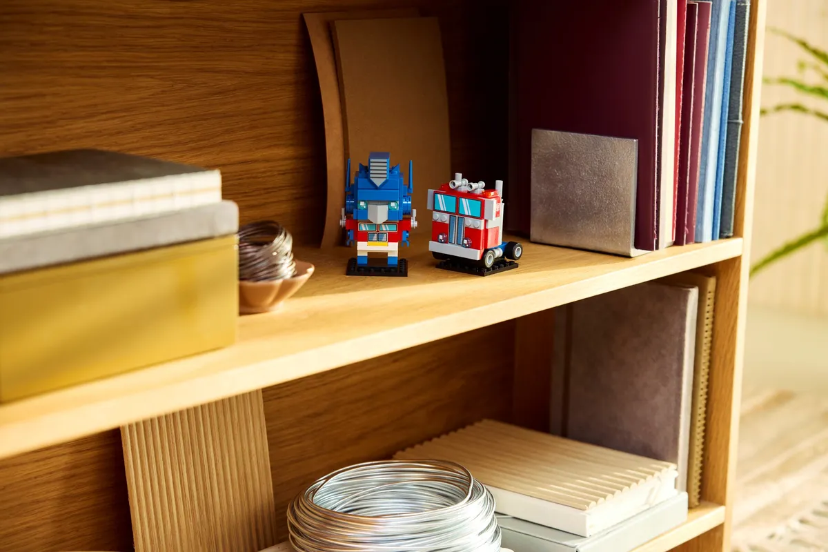 LEGO Optimus Prime Robot & Vehicle (40803) - Bild 5