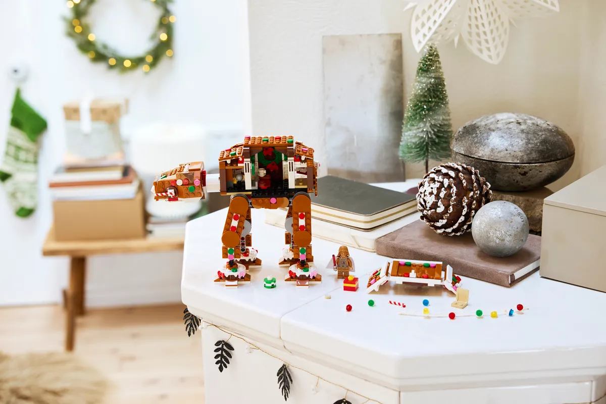 LEGO Gingerbread AT-AT™ Walker (40806) - Bild 3