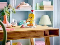LEGO Sweetheart Tweety Bird (40824) - afbeelding 4