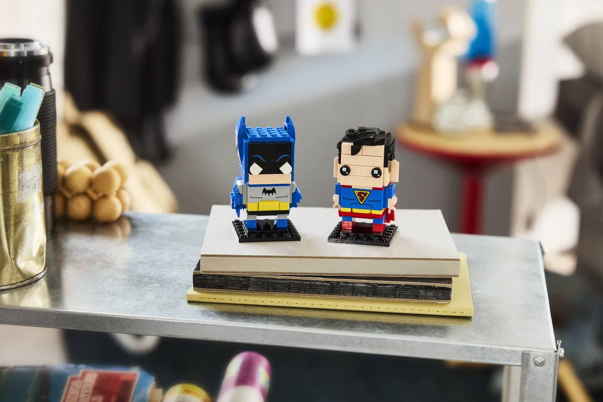 LEGO Golden Age Superman™ and Batman™ Figures (40859) - Bild 11