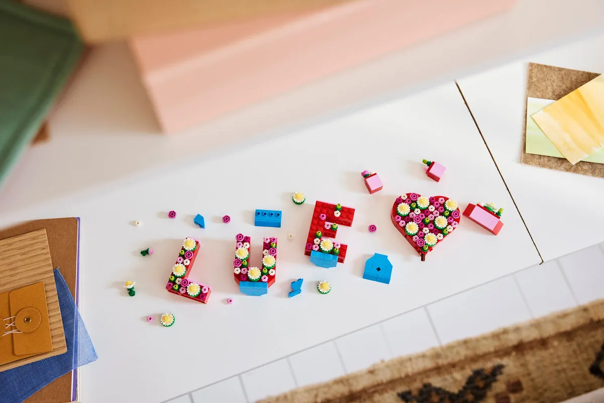LEGO Love Letters (40867) - Bild 9