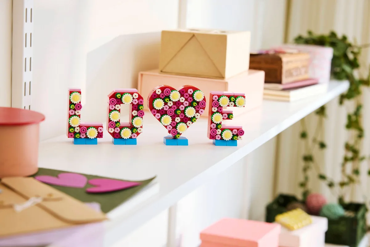 LEGO Love Letters (40867) - Bild 6