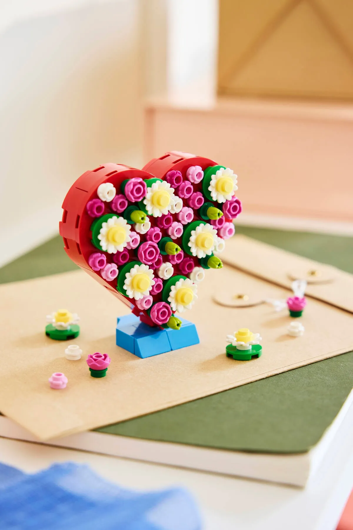 LEGO Love Letters (40867) - Bild 8