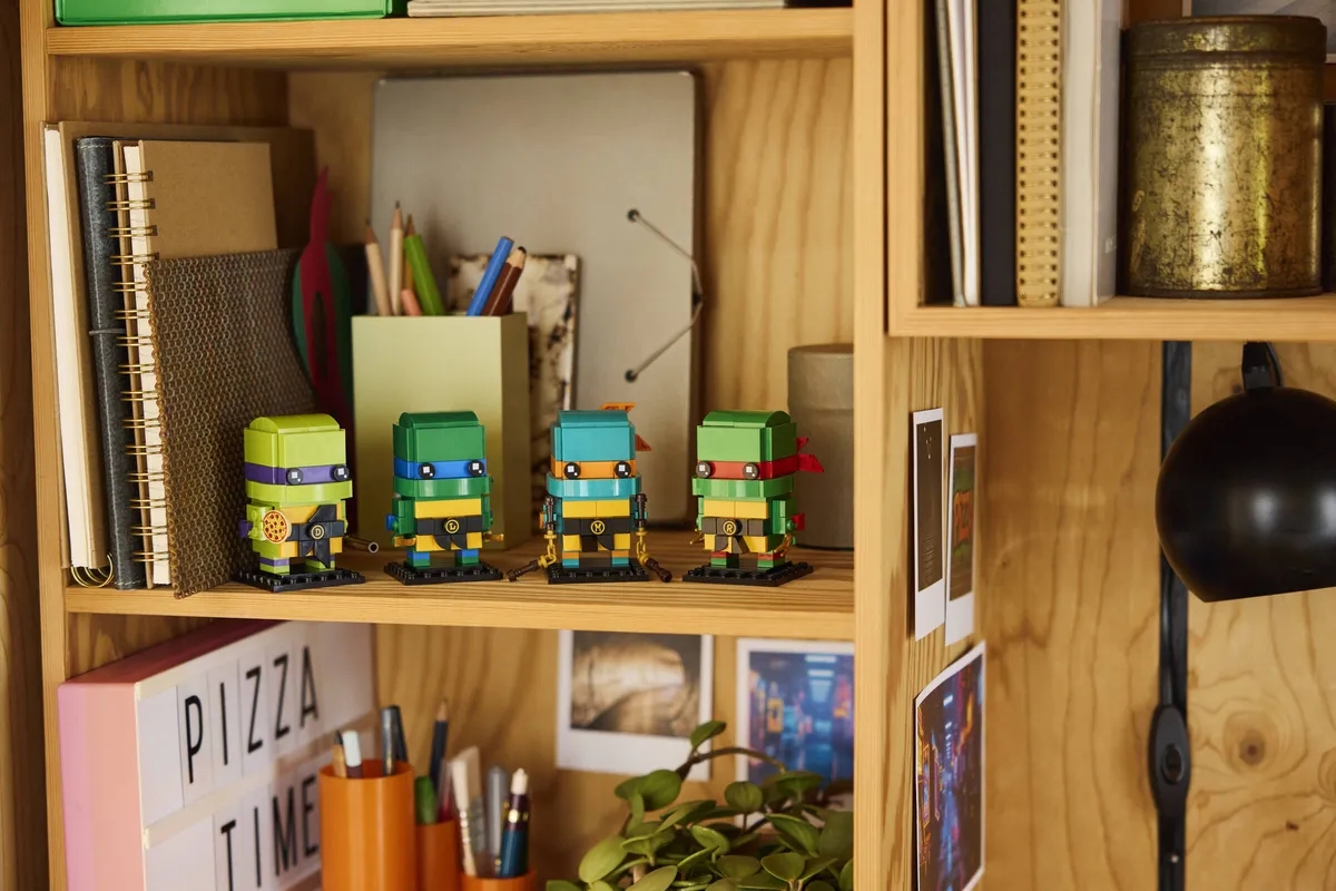 LEGO Teenage Mutant Ninja Turtles Figures (40878) - image 4