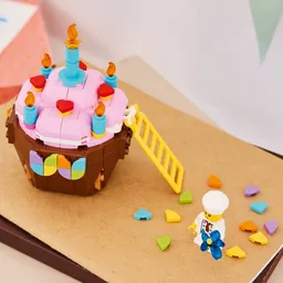 LEGO Birthday Cupcake (40905) - afbeelding 3
