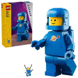 Up-Scaled Blue Astronaut Minifigure by LEGO – product photo 2 of 11