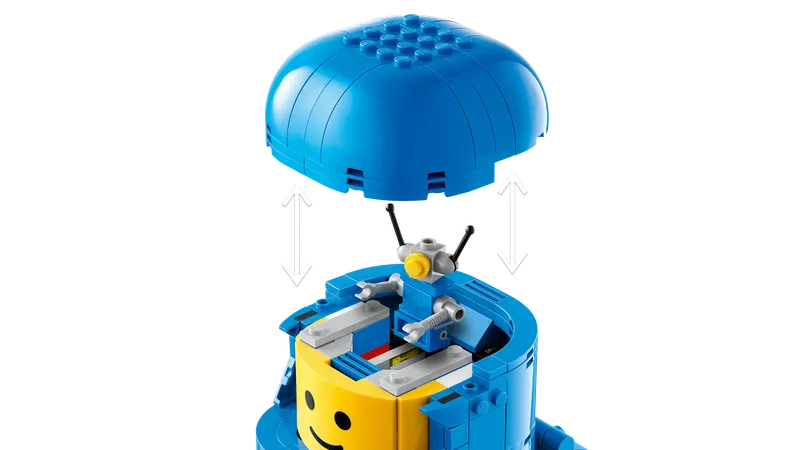 Up-Scaled Blue Astronaut Minifigure by LEGO – product photo 4 of 11
