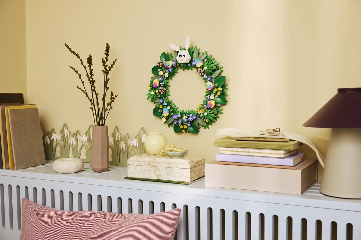 LEGO Spring Wreath (40957) - image 7