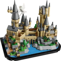 LEGO Mini Hogwarts™ Castle (40975) - image 3