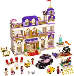LEGO Heartlake Grand Hotel (41101)