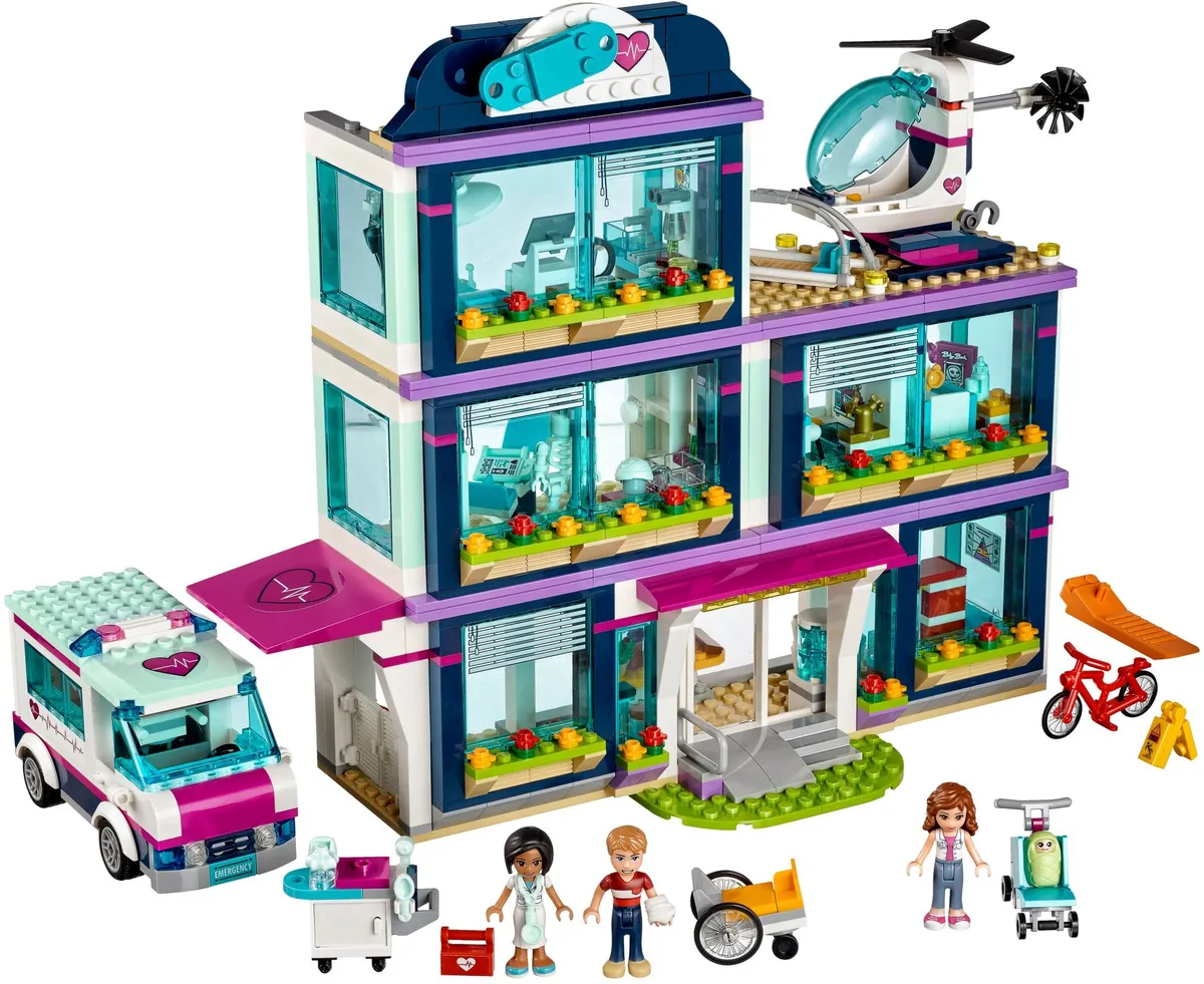 LEGO Heartlake Hospital (41318)