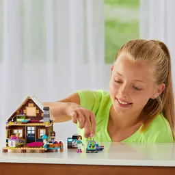LEGO Snow Resort Chalet (41323) - image 4
