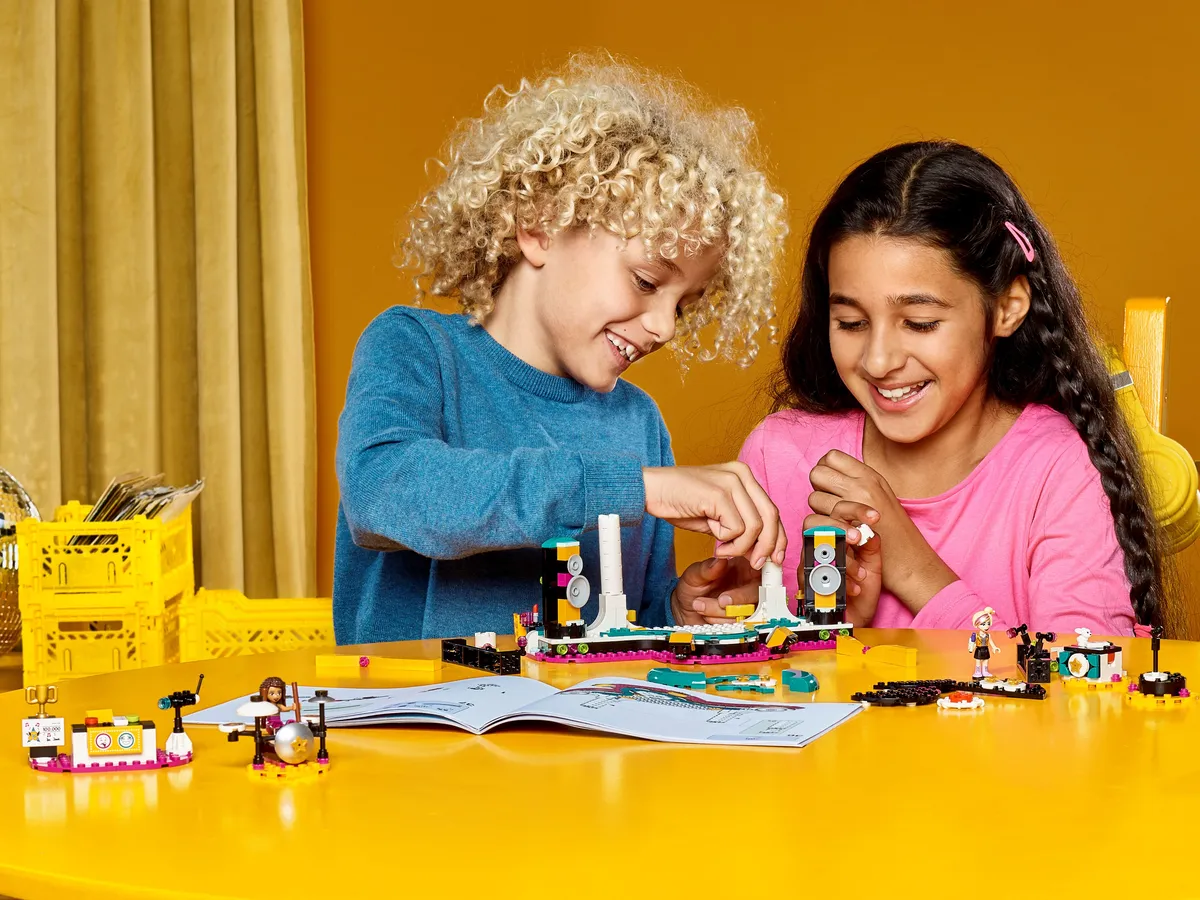 LEGO Andrea's Talent Show (41368) - Bild 7