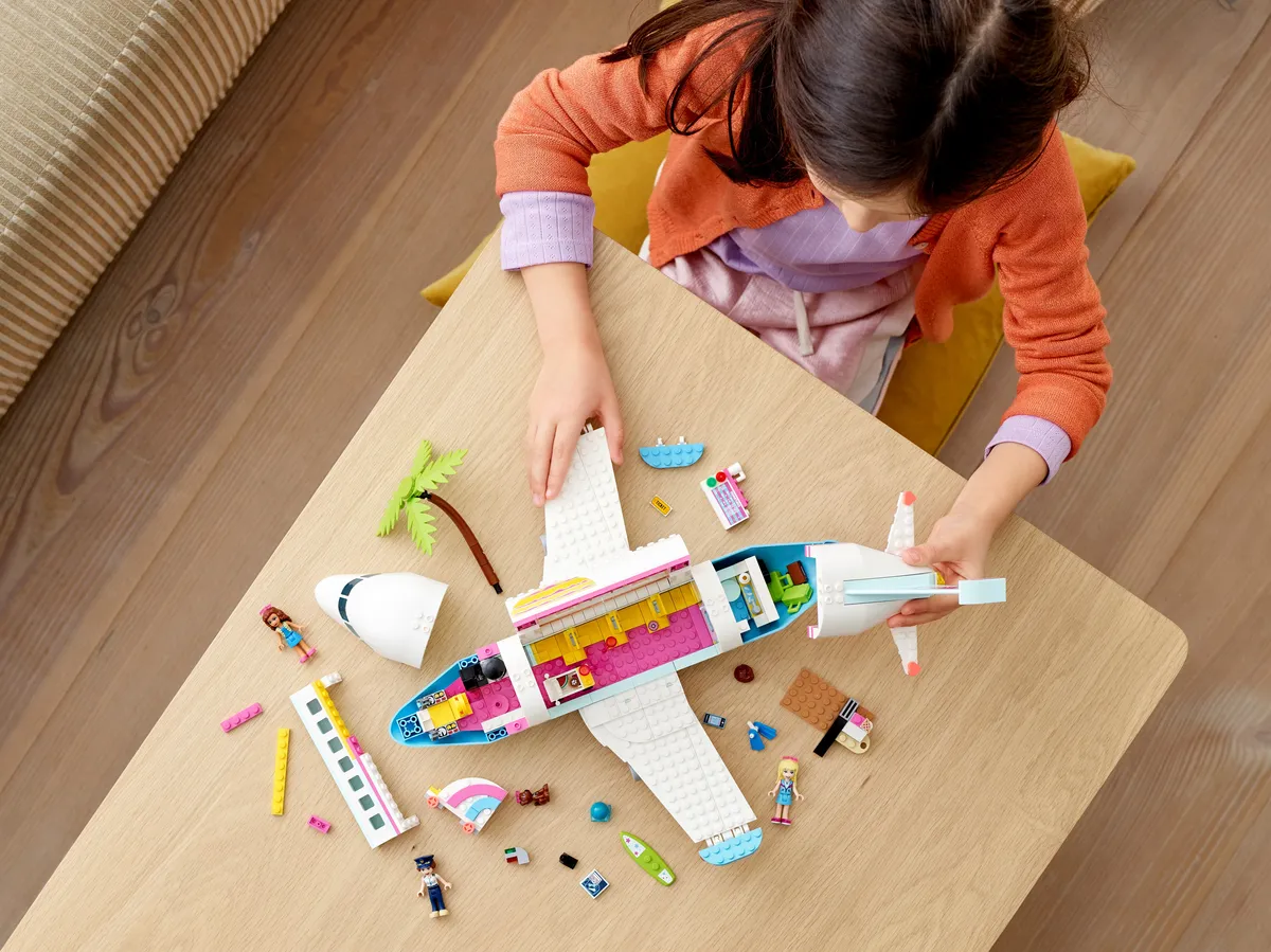 LEGO Heartlake City Airplane (41429) - Bild 7