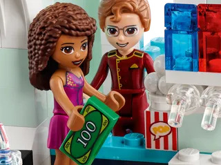 Heartlake City Movie Theater by LEGO – product photo 10 of 18