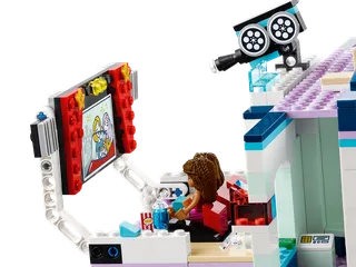 Heartlake City Movie Theater by LEGO – product photo 9 of 18