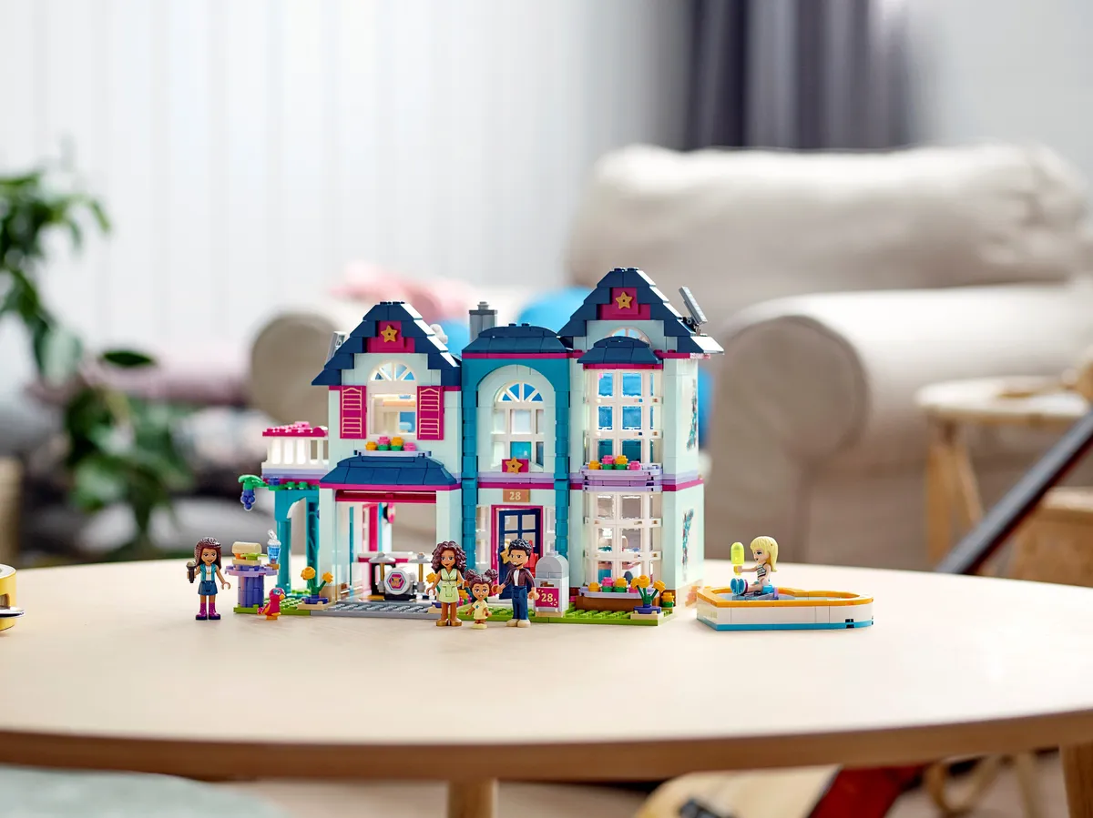 LEGO Andrea's Family House (41449) - image 15