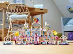 LEGO Heartlake City Shopping Mall (41450) - image 18