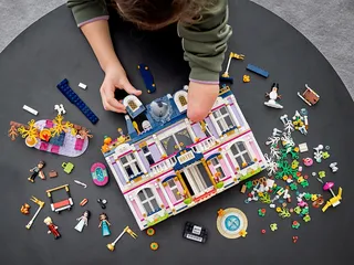 Heartlake City Grand Hotel by LEGO – product photo 22 of 25