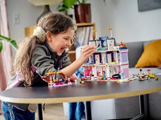 Heartlake City Grand Hotel by LEGO – product photo 23 of 25