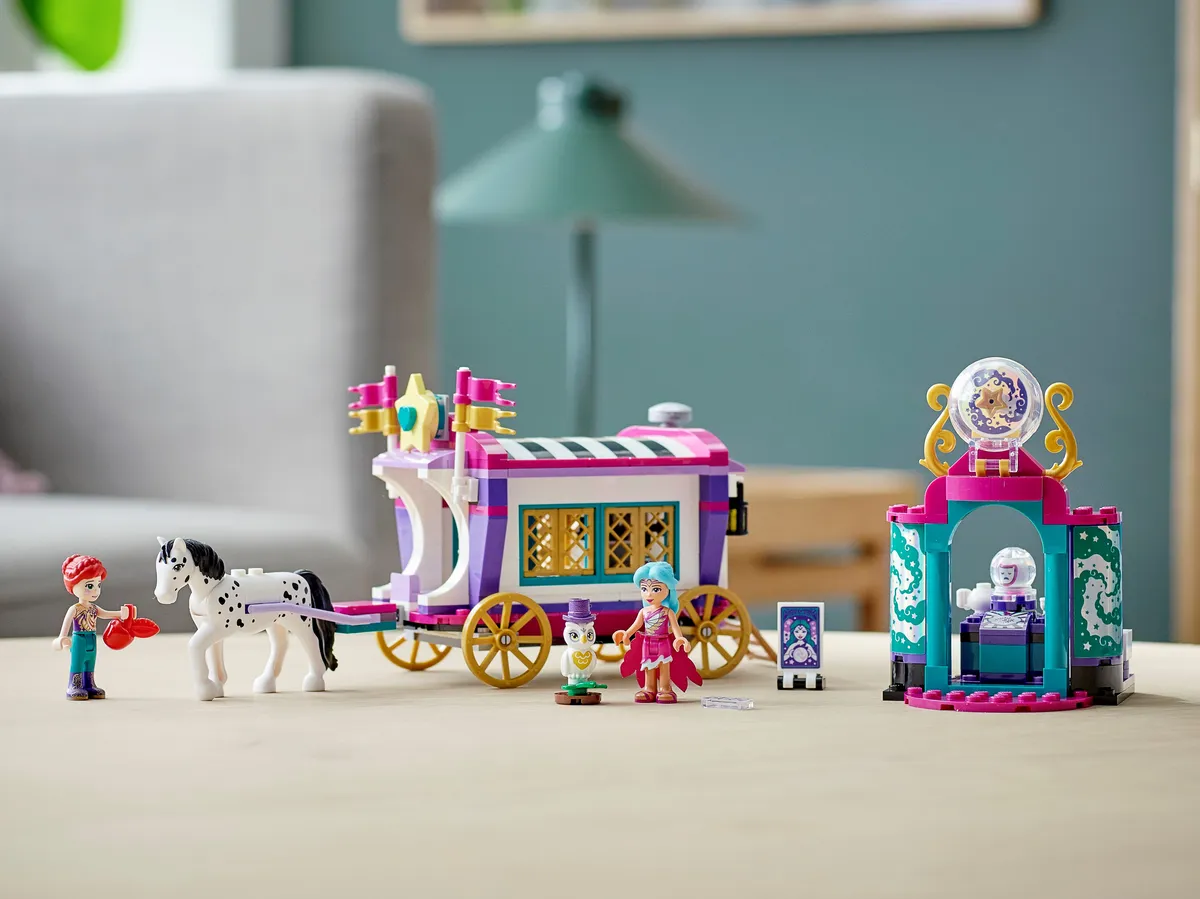 LEGO Magical Caravan (41688) - image 17