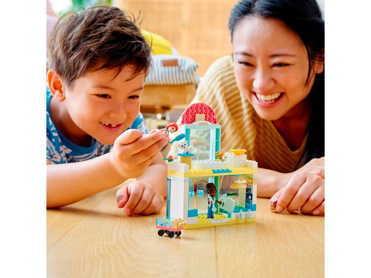 LEGO Pet Clinic (41695) - image 10