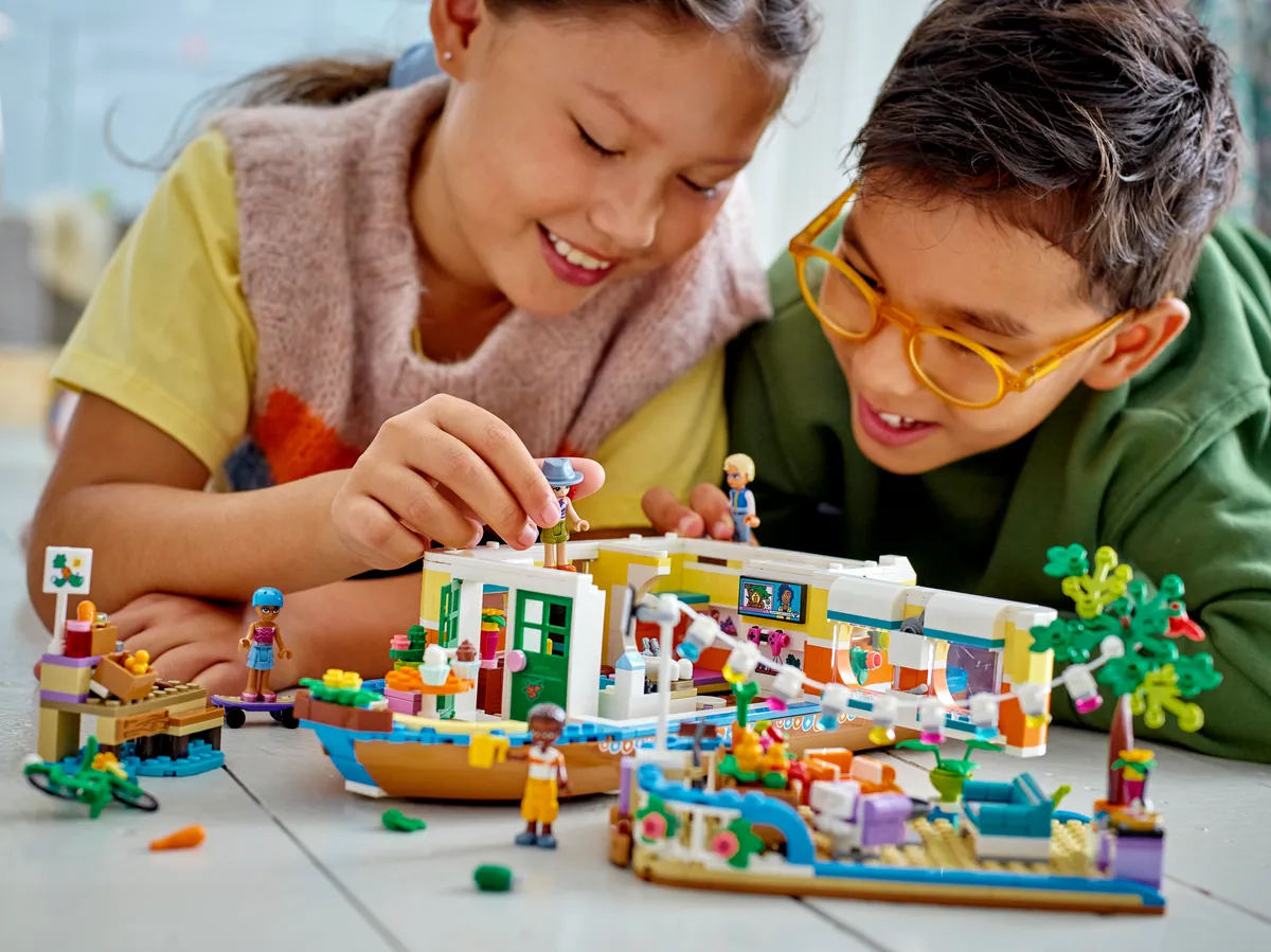 LEGO Canal Houseboat (41702) - image 10