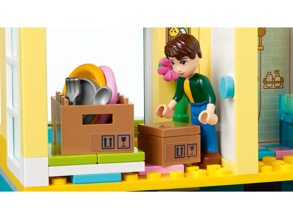LEGO Main Street Building (41704) - image 10