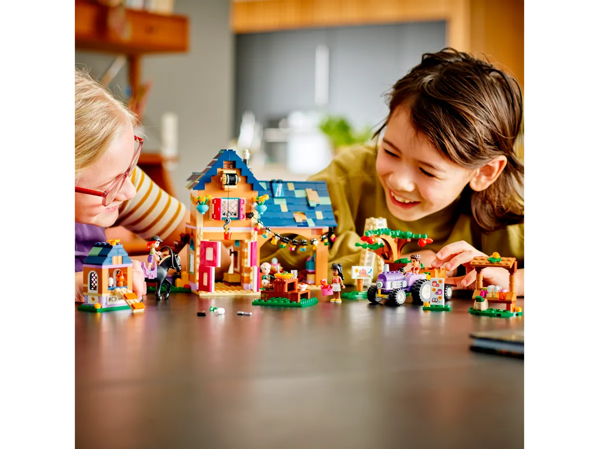 LEGO Organic Farm (41721) - image 12