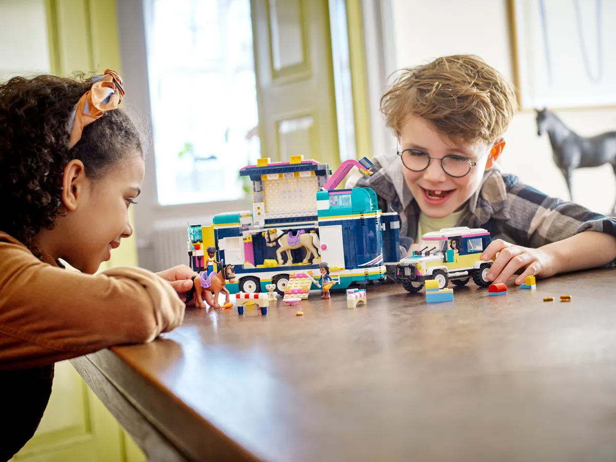 LEGO Horse Show Trailer (41722) - image 10