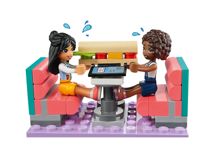 Heartlake Downtown Diner by LEGO – product photo 5 of 11
