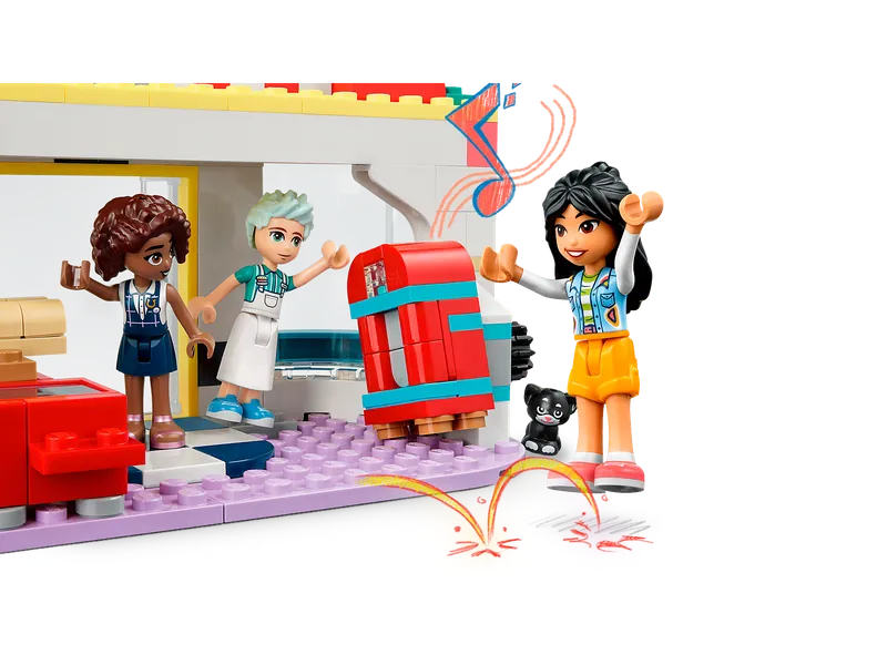 Heartlake Downtown Diner by LEGO – product photo 6 of 11