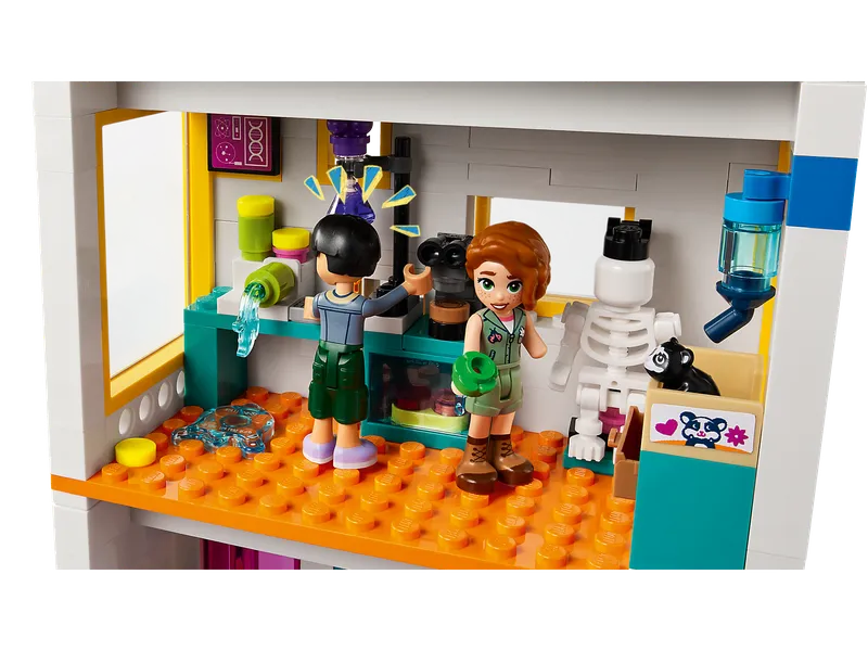Heartlake International School fra LEGO – produktbillede 6 af 13